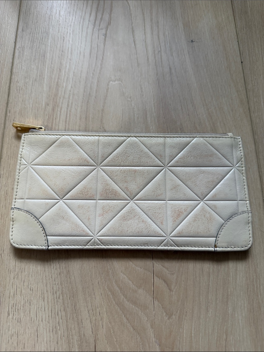 Marc Jacobs Cream Quilted Zip Wallet